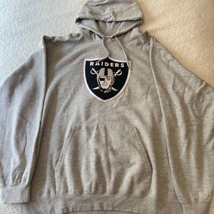 Oversized Raiders hoodie